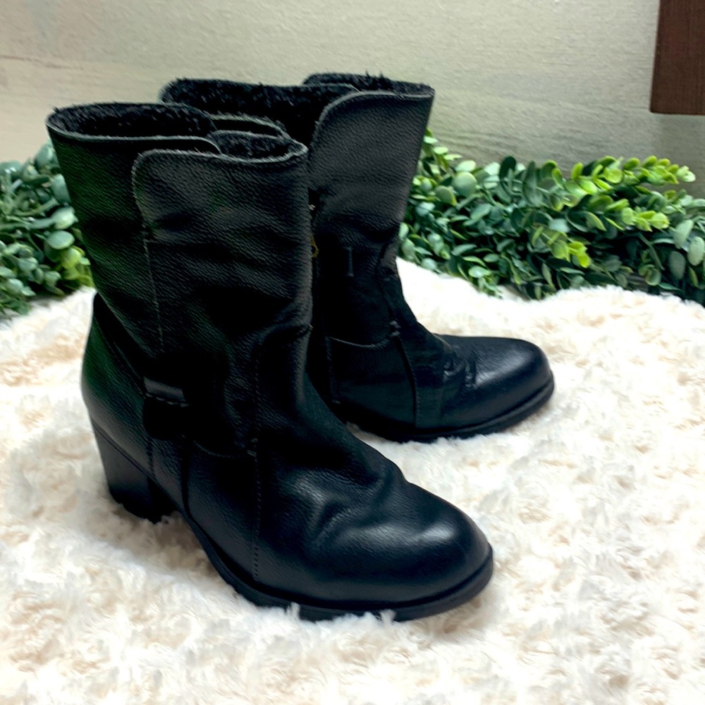 Sporto Black Mid-Height Leather Ankle Booties
